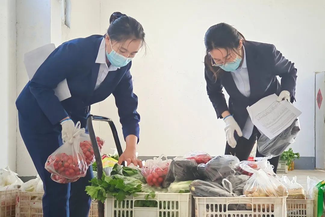 同心戰(zhàn)疫，我們在一起！