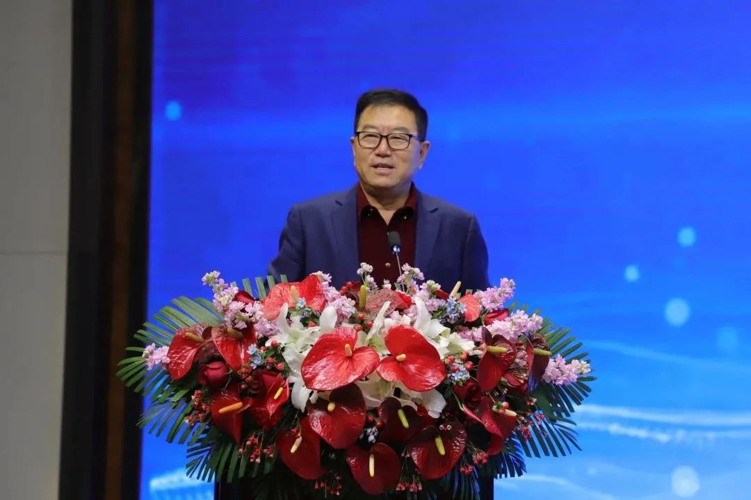 融合聚變，創(chuàng)新突破丨智慧產(chǎn)業(yè)集團2022年度總結(jié)暨表彰大會順利召開