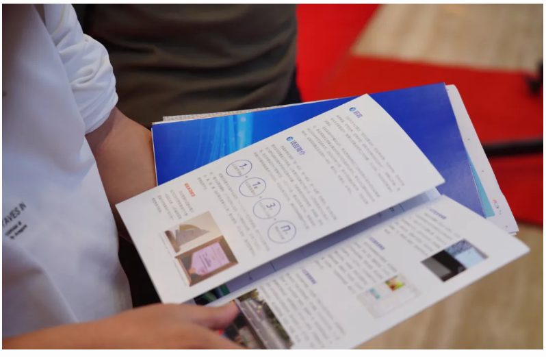 “機(jī)”聚新動(dòng)能 “智”創(chuàng)新未來丨文達(dá)通無人清掃機(jī)器人亮相2025青島市具身智能機(jī)器人生態(tài)發(fā)展大會(huì)